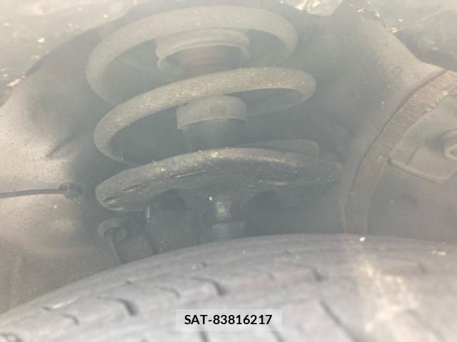 Toyota PRIUS 2012-06 8131962-10