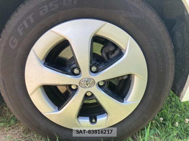Toyota PRIUS 2012-06 8131962-12