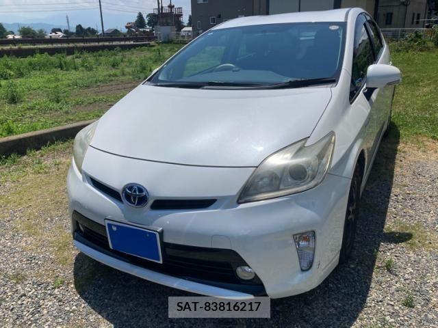 Toyota PRIUS 2012-06 8131962-1