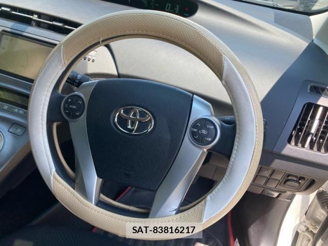 Toyota PRIUS 2012-06 8131962-20