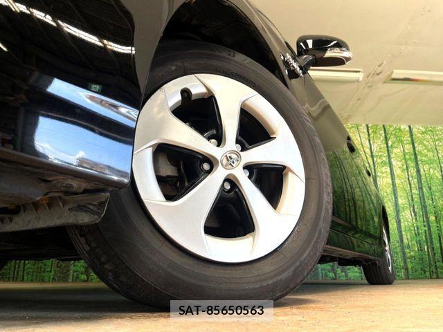 Toyota PRIUS 2013-07 8131946-11