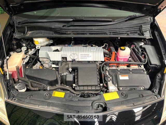 Toyota PRIUS 2013-07 8131946-16