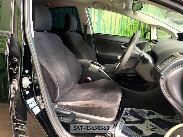 Toyota PRIUS 2013-07 8131946-6
