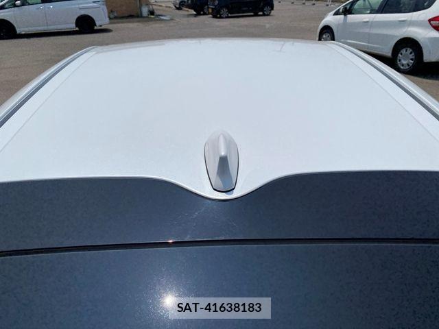 Toyota PRIUS 2021-07 8131934-11