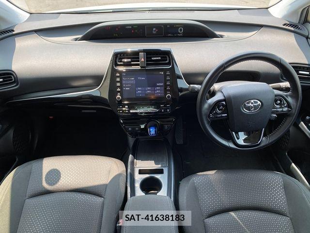 Toyota PRIUS 2021-07 8131934-13