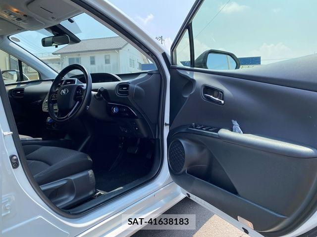 Toyota PRIUS 2021-07 8131934-14