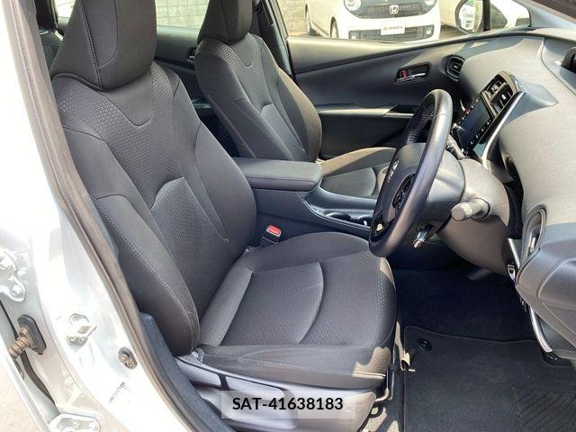Toyota PRIUS 2021-07 8131934-15