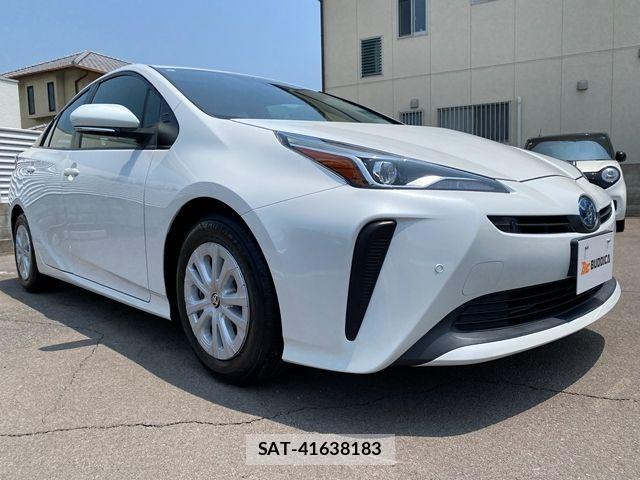 Toyota PRIUS 2021-07 8131934-1