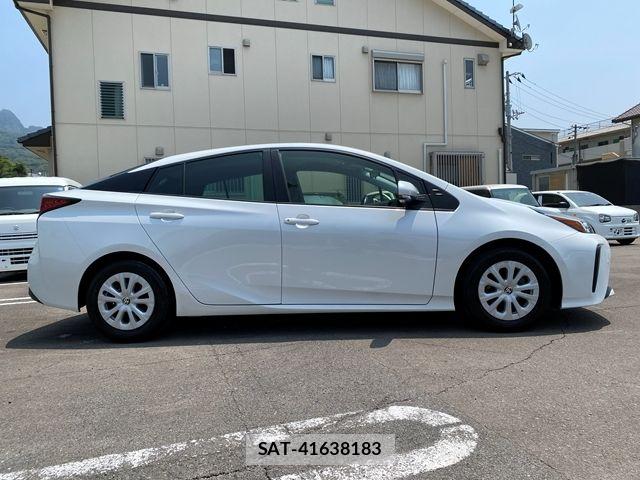 Toyota PRIUS 2021-07 8131934-5