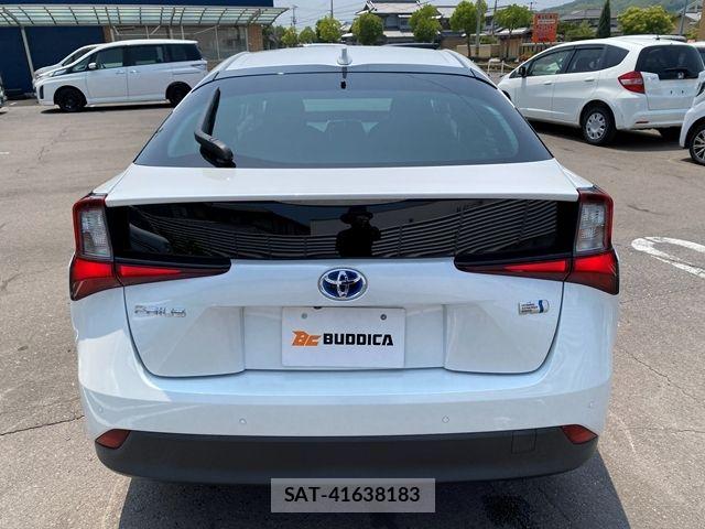 Toyota PRIUS 2021-07 8131934-7