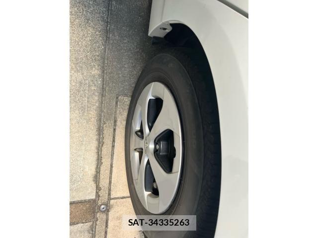Toyota PRIUS 2014-04 8131955-4