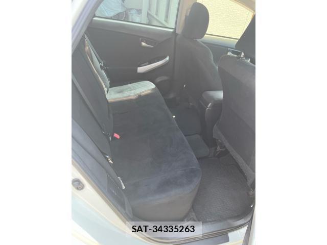 Toyota PRIUS 2014-04 8131955-8