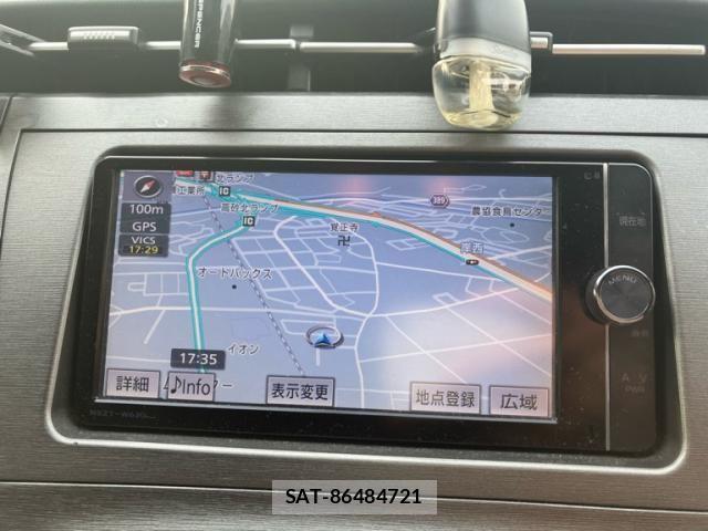 Toyota PRIUS 2013-08 8131963-16