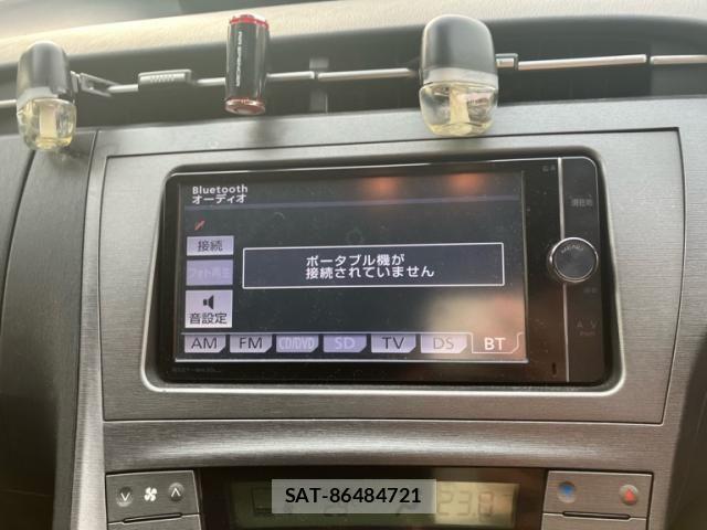 Toyota PRIUS 2013-08 8131963-17