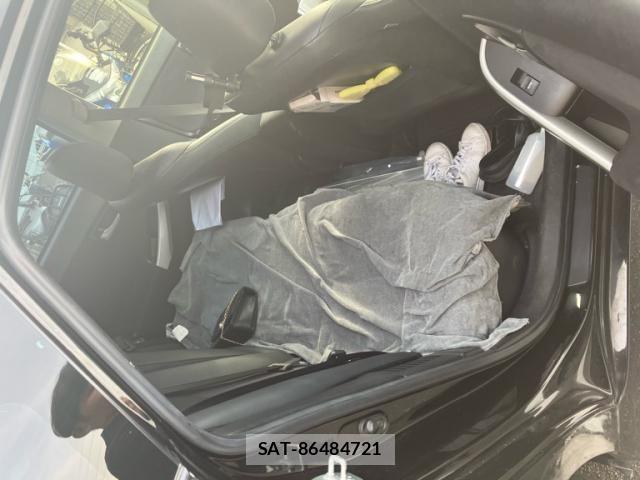 Toyota PRIUS 2013-08 8131963-8