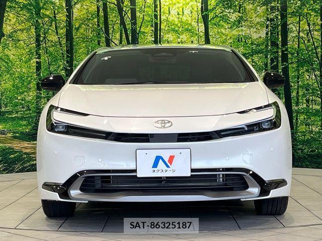 Toyota PRIUS 2025-04 8131915-13