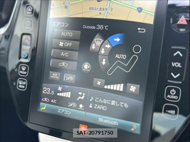 Toyota PRIUS 2017-11 8131933-9