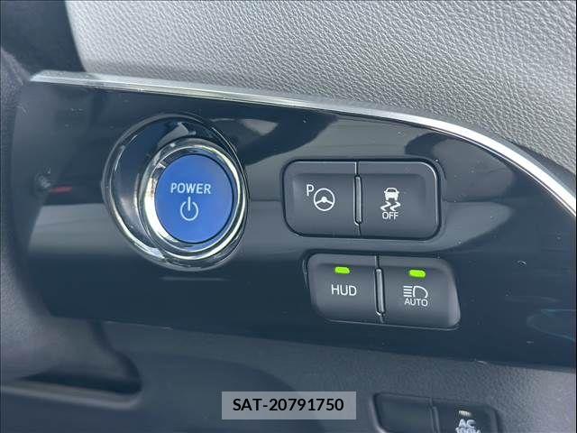 Toyota PRIUS 2017-11 8131933-13