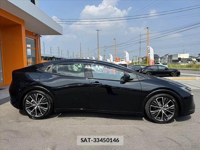 Toyota PRIUS 2023-09 8131923-10