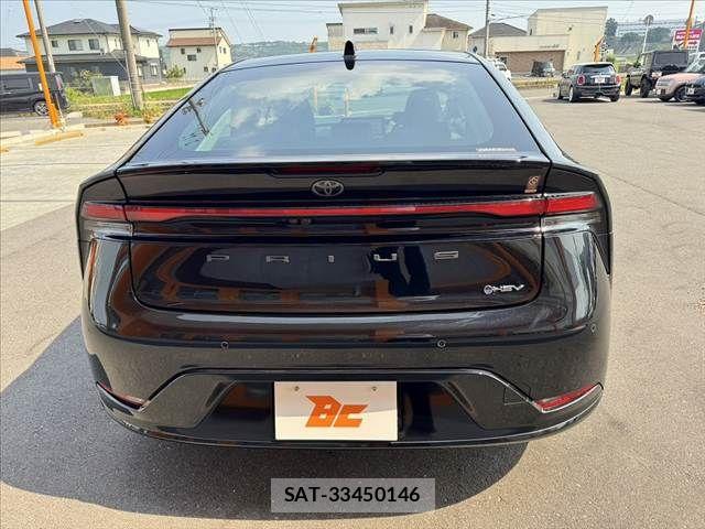 Toyota PRIUS 2023-09 8131923-13