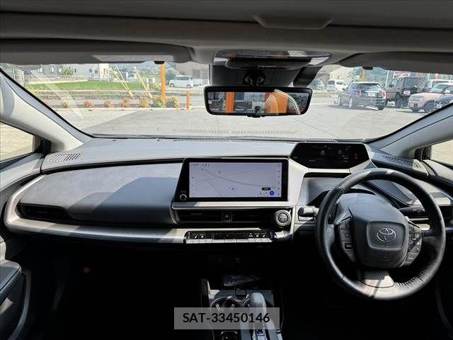 Toyota PRIUS 2023-09 8131923-1