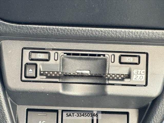 Toyota PRIUS 2023-09 8131923-28