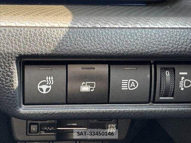 Toyota PRIUS 2023-09 8131923-4