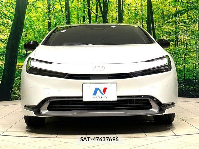 Toyota PRIUS 2023-10 8146436-14
