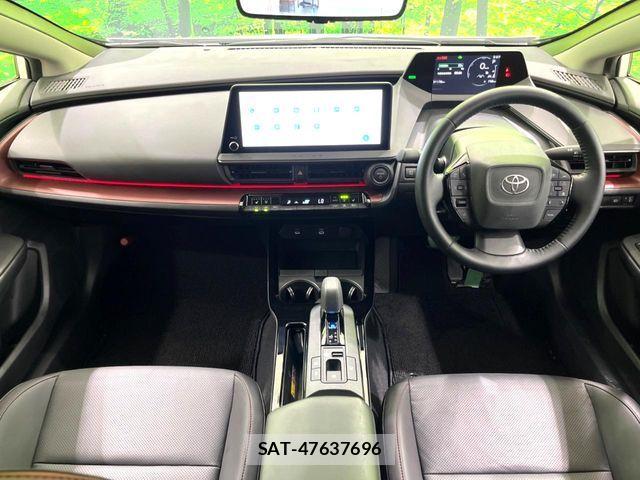 Toyota PRIUS 2023-10 8146436-2