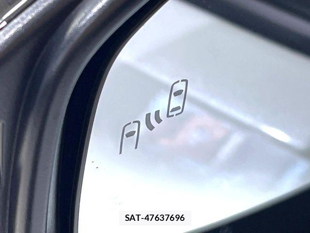 Toyota PRIUS 2023-10 8146436-5