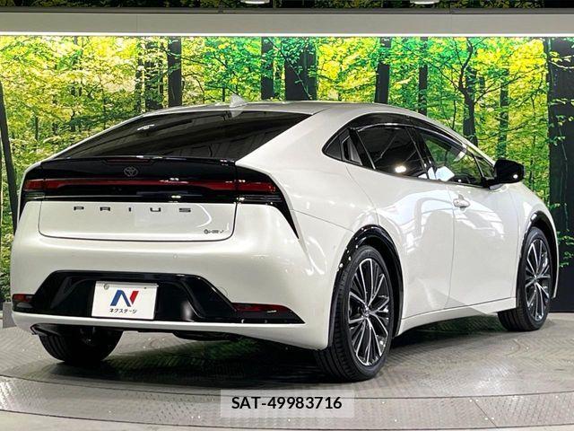 Toyota PRIUS 2024-07 8146427-16