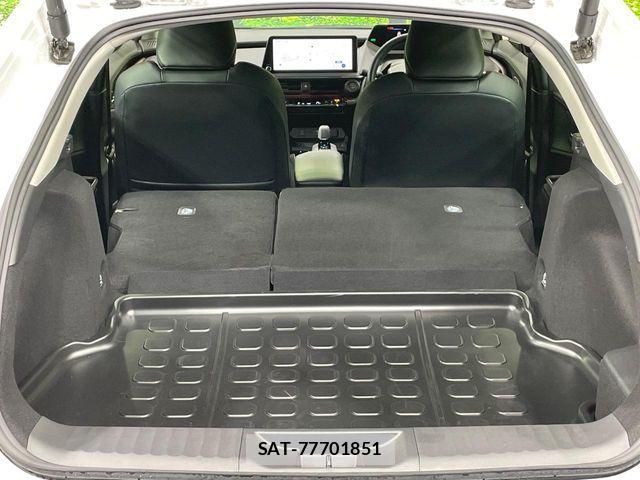 Toyota PRIUS 2024-10 8146425-9