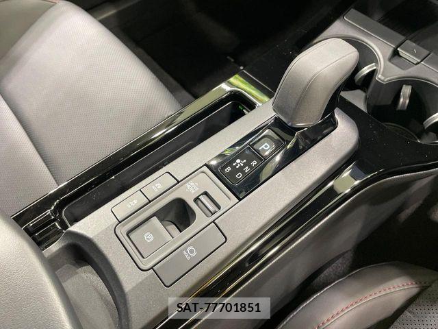 Toyota PRIUS 2024-10 8146425-6