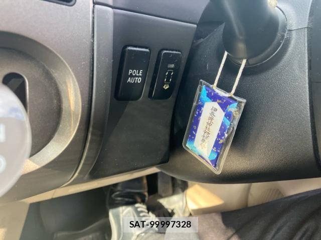 Toyota PRIUS 2003-09 8146471-15