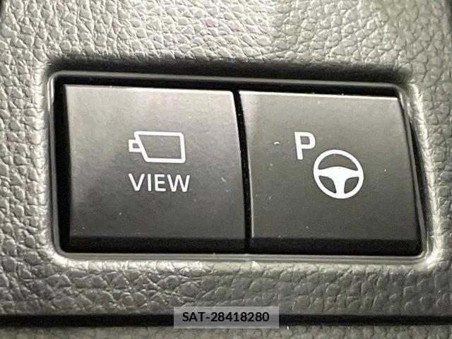 Toyota PRIUS 2023-05 8146435-6