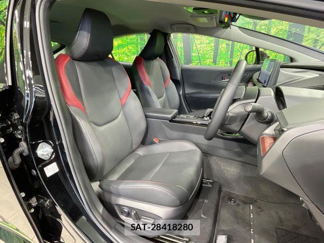 Toyota PRIUS 2023-05 8146435-7