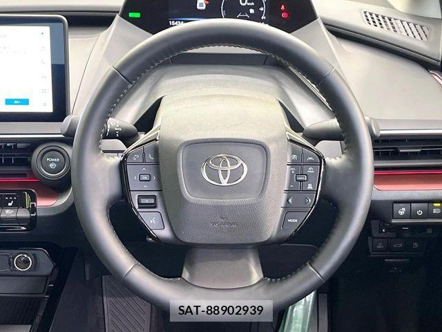 Toyota PRIUS 2023-07 8146429-10