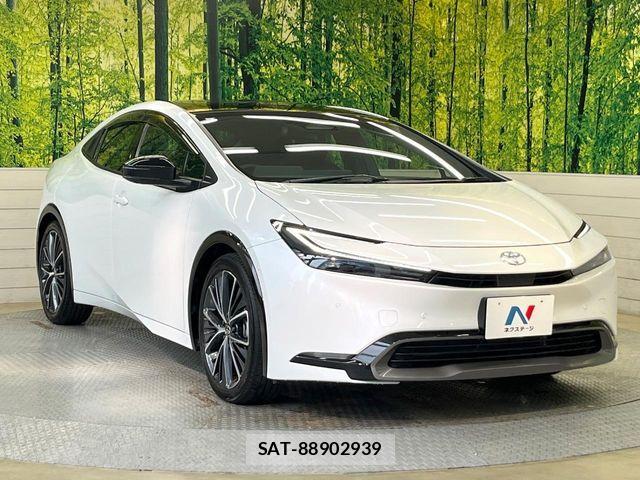 Toyota PRIUS 2023-07 8146429-15