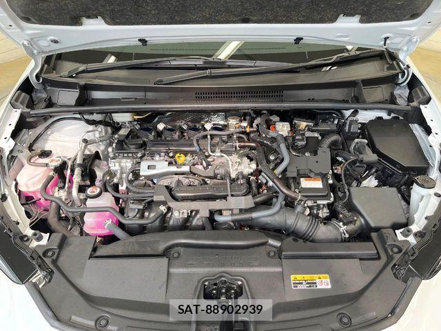 Toyota PRIUS 2023-07 8146429-17