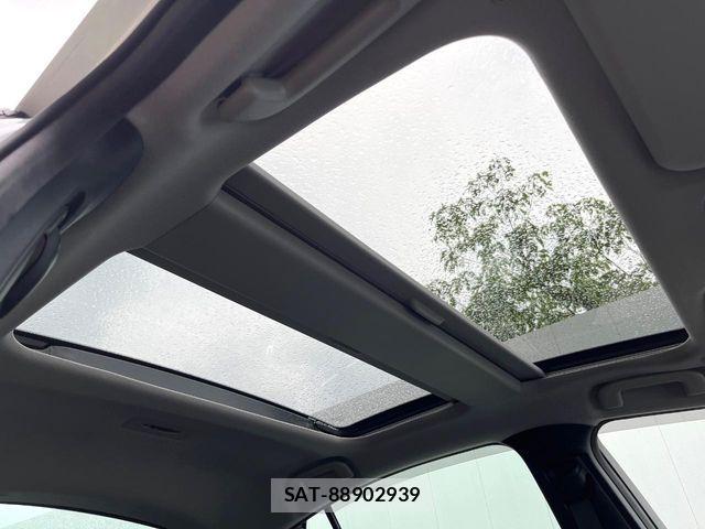Toyota PRIUS 2023-07 8146429-2
