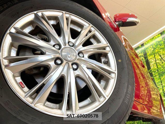 Toyota PRIUS 2015-03 8146469-12