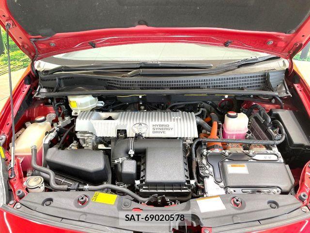 Toyota PRIUS 2015-03 8146469-17