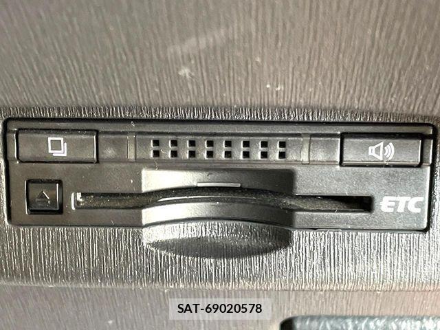 Toyota PRIUS 2015-03 8146469-4
