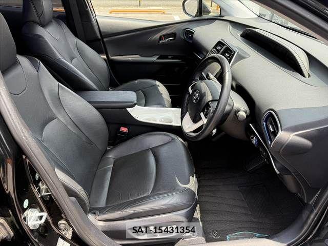 Toyota PRIUS 2016-03 8146463-15