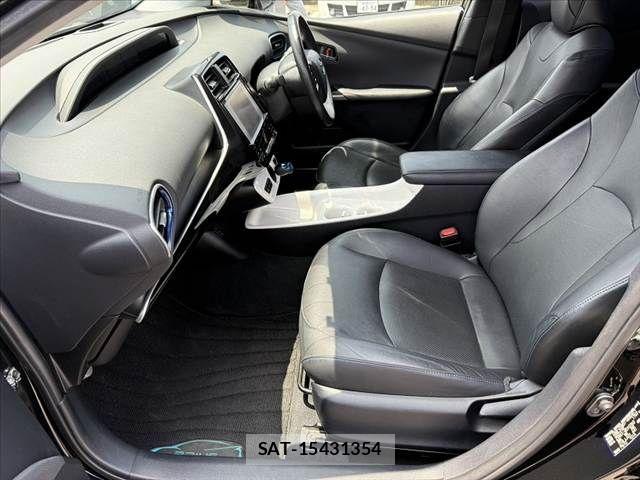 Toyota PRIUS 2016-03 8146463-16