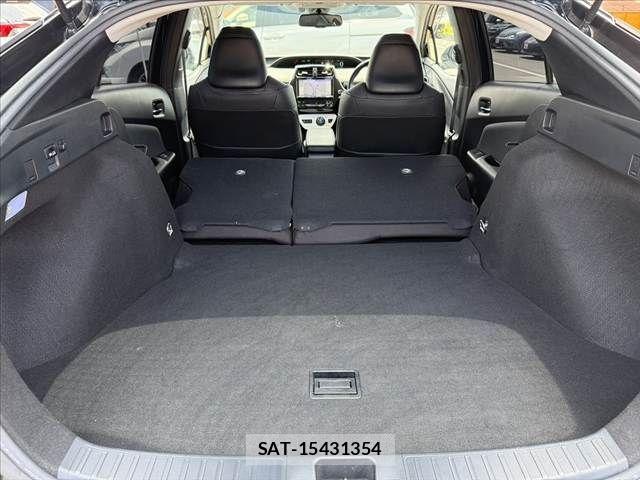 Toyota PRIUS 2016-03 8146463-20