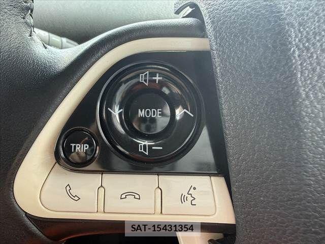 Toyota PRIUS 2016-03 8146463-21