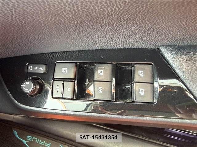 Toyota PRIUS 2016-03 8146463-26