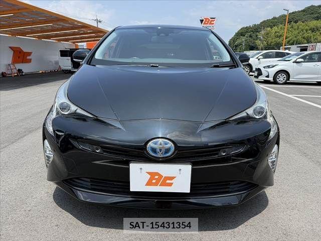 Toyota PRIUS 2016-03 8146463-8