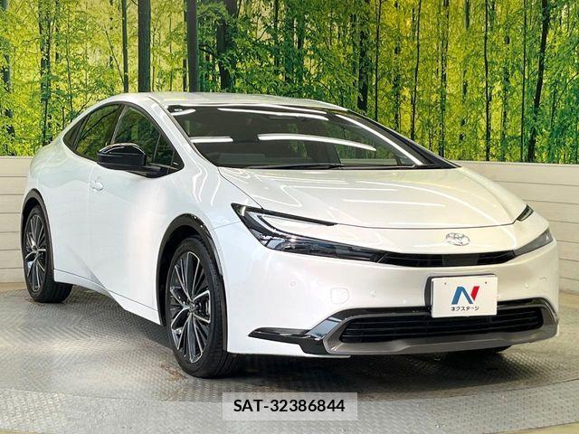 Toyota PRIUS 2025-07 8146426-15